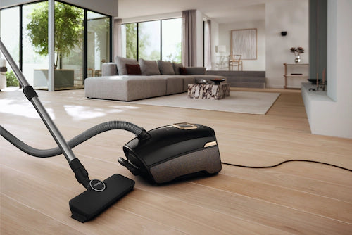 Miele Guard L1 AllFloor Obsidian Black